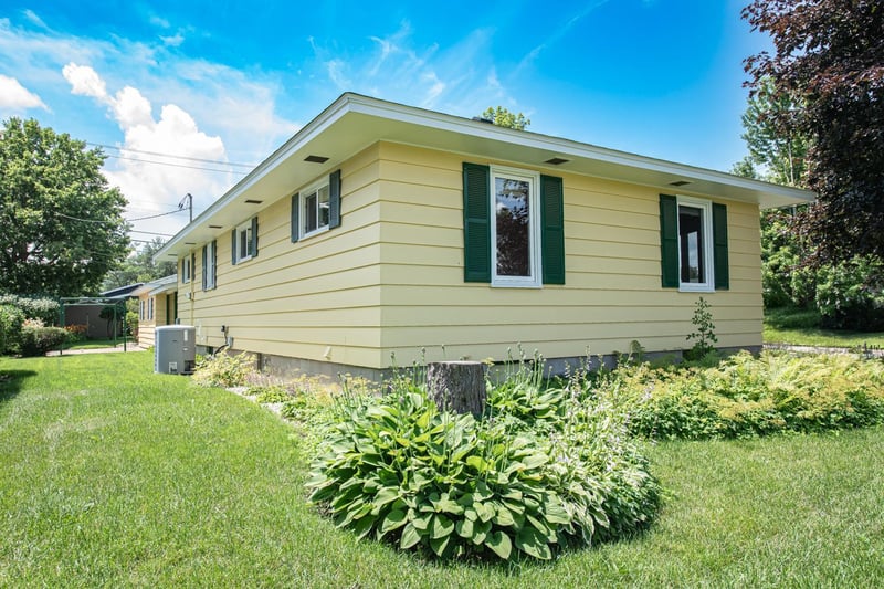 520 39th Ave, Winona, MN 55987