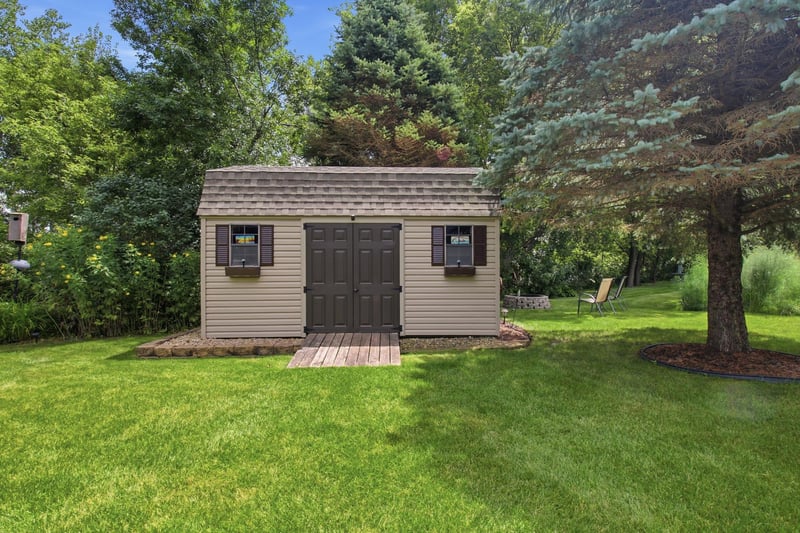 710 Cottonwood Ave, Litchfield, MN 55355
