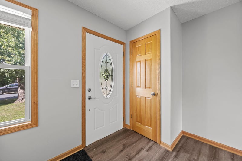 2910 114th Ave NW, Coon Rapids, MN 55433