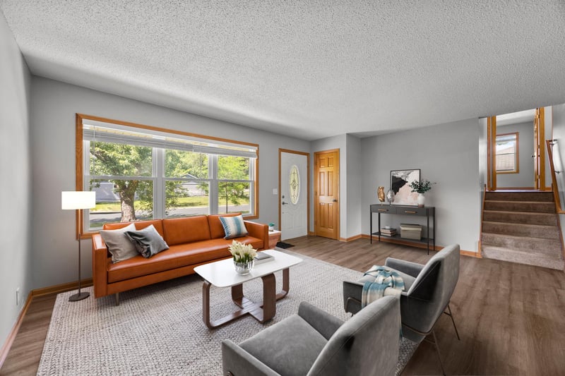 2910 114th Ave NW, Coon Rapids, MN 55433