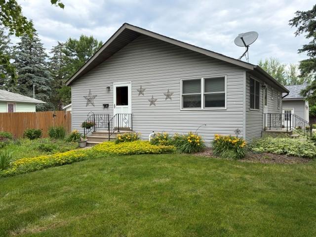 600 E Elm Ave, Olivia, MN 56277