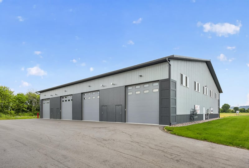 1200 N 10th St, Lake City, MN 55041