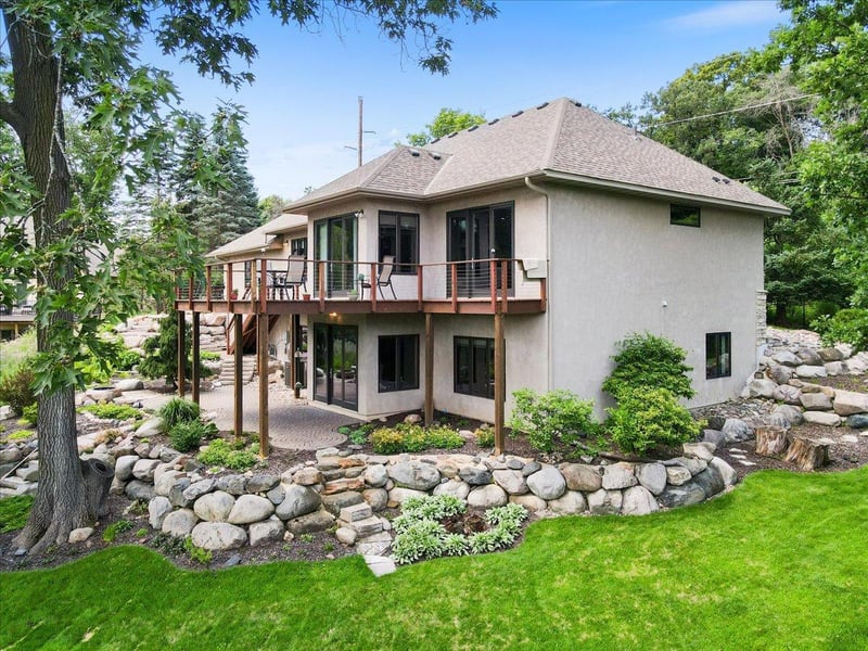 4294 Windwood Way, Minnetonka, MN 55345
