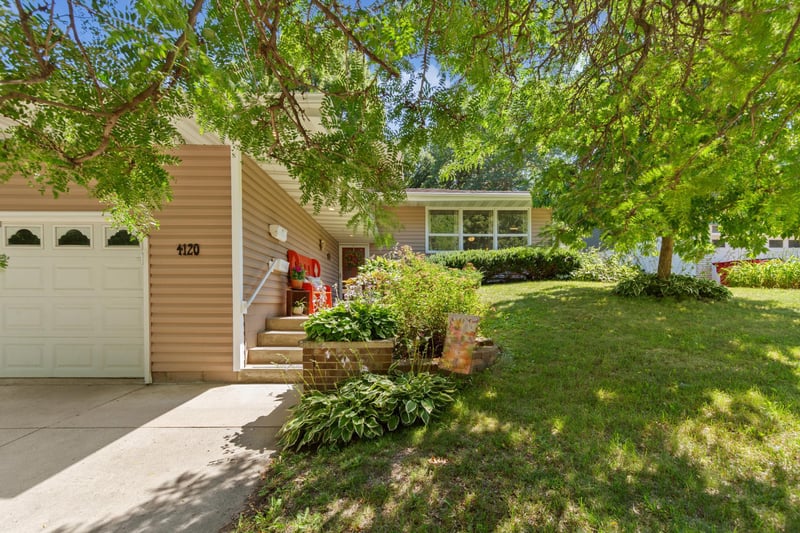 4120 3rd St NW, Rochester, MN 55901