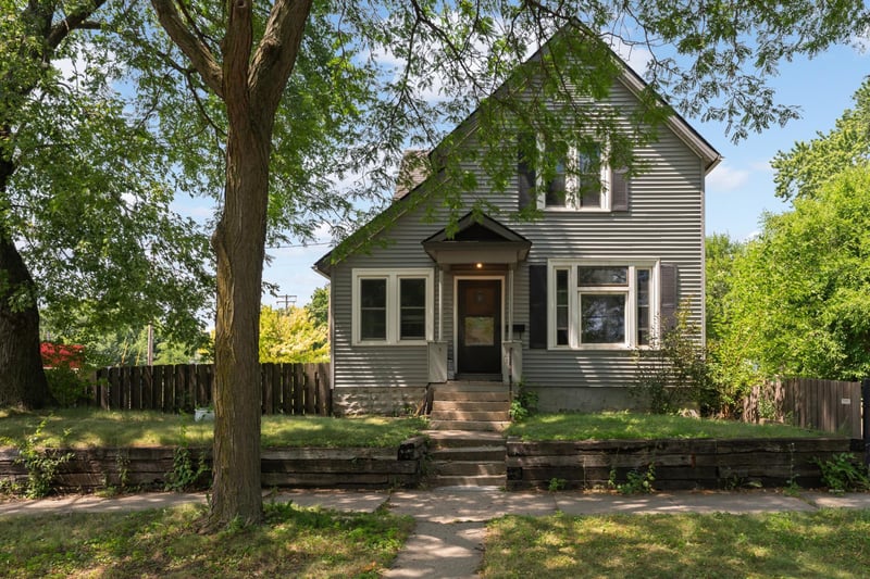 323 Erie St, Saint Paul, MN 55102