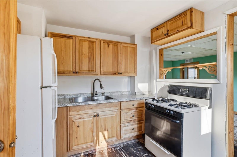 127 N 2nd Ave, Warba, MN 55793