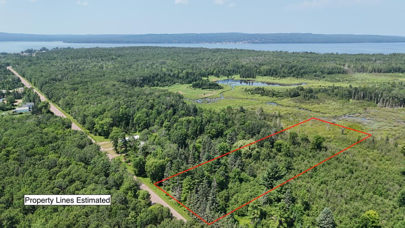 740 Middle Rd, La Pointe, WI 54850