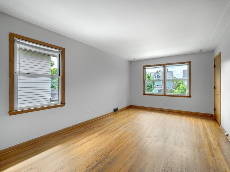 1681 Dayton Ave, Saint Paul, MN 55104
