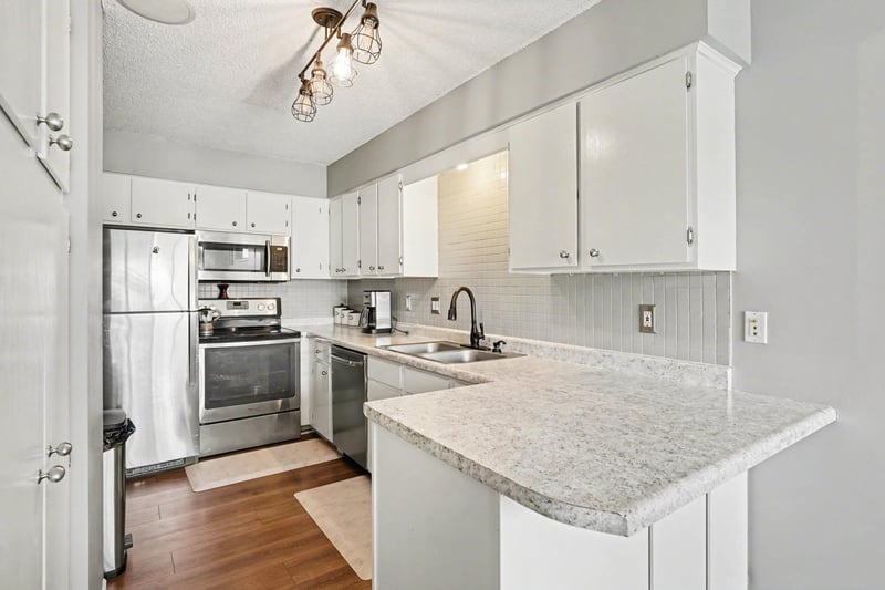 15865 Griffon Pa, Apple Valley, MN 55124