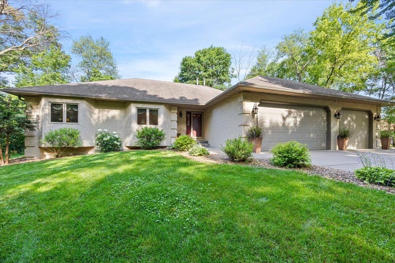 21824 Quincy St NE, Cedar, MN 55011