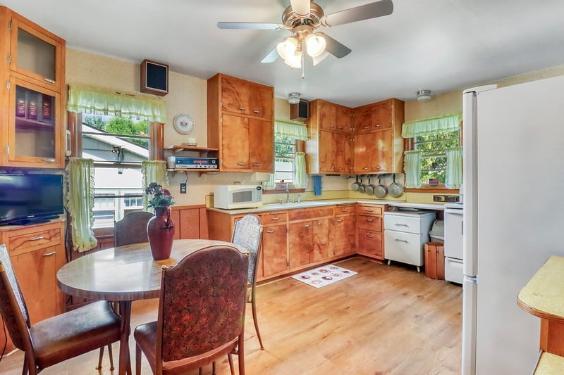 308 Sherman St, Detroit Lakes, MN 56501