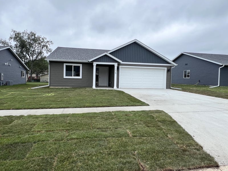 1425 Sunrise Ave SE, Rochester, MN 55904