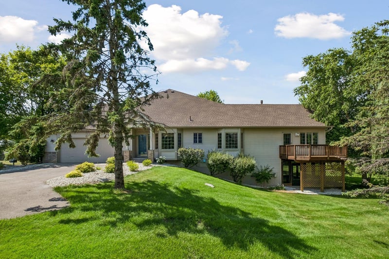 4020 Kindred Way, Lake Elmo, MN 55042