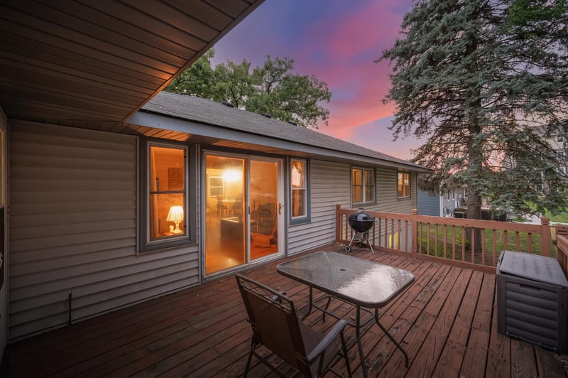 209 Dayton Rd, Champlin, MN 55316