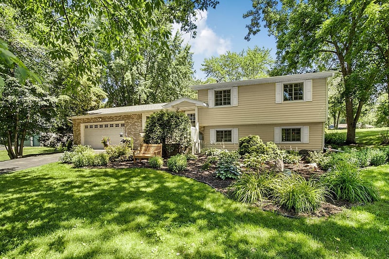32664 Meadow Ln, Saint Joseph, MN 56374
