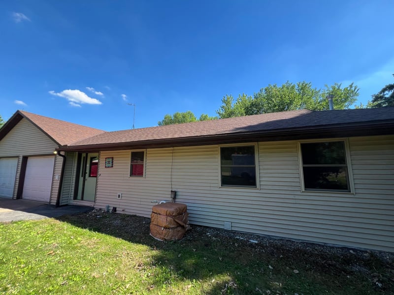 17073 235th Ct, Hutchinson, MN 55350