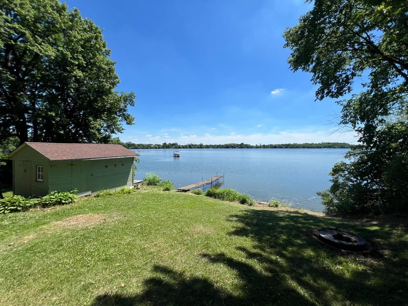 17073 235th Ct, Hutchinson, MN 55350