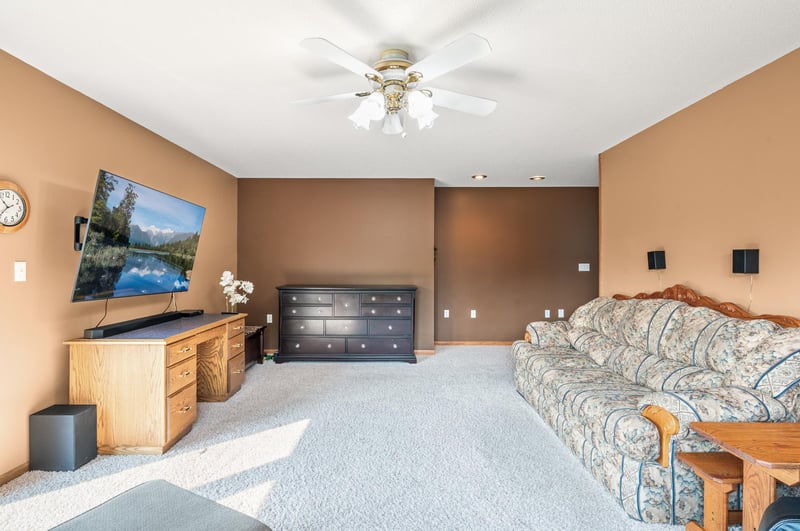 9955 Hall Ave NE, Monticello, MN 55362