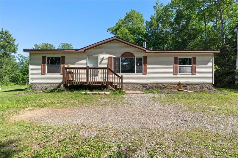 4684 Lower Ten Mile Lake Rd NW, Hackensack, MN 56452