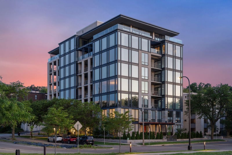 301 Kenwood Pw #600, Minneapolis, MN 55403