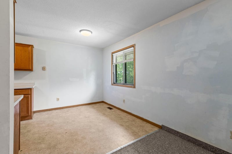 16884 Glencoe Ave, Lakeville, MN 55044