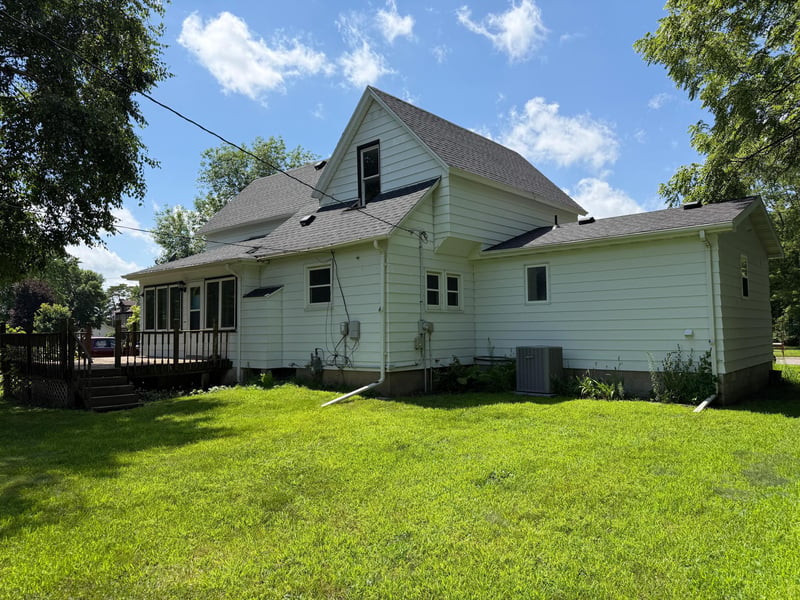 411 16th St S, Benson, MN 56215