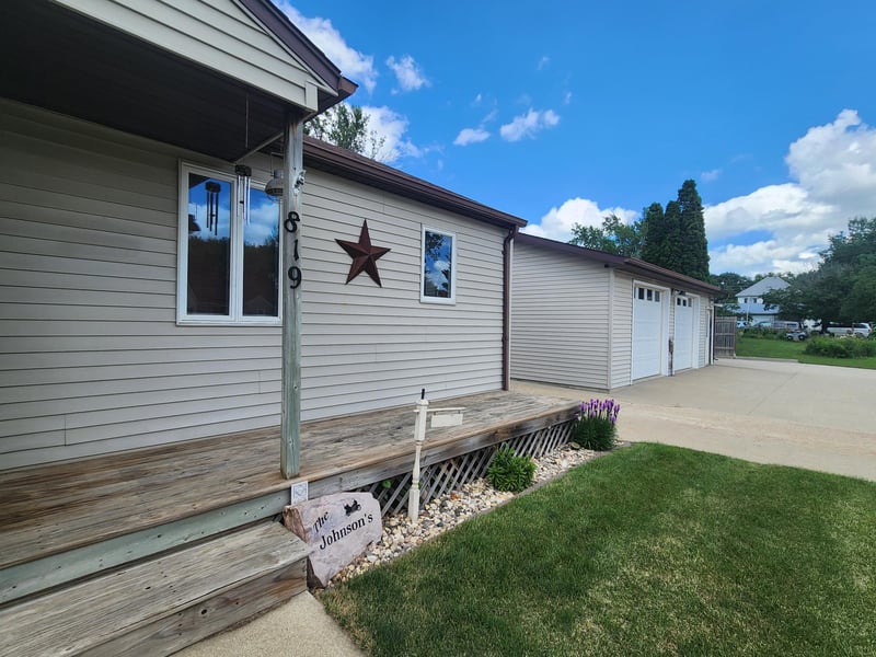 819 2nd St SW, Pipestone, MN 56164