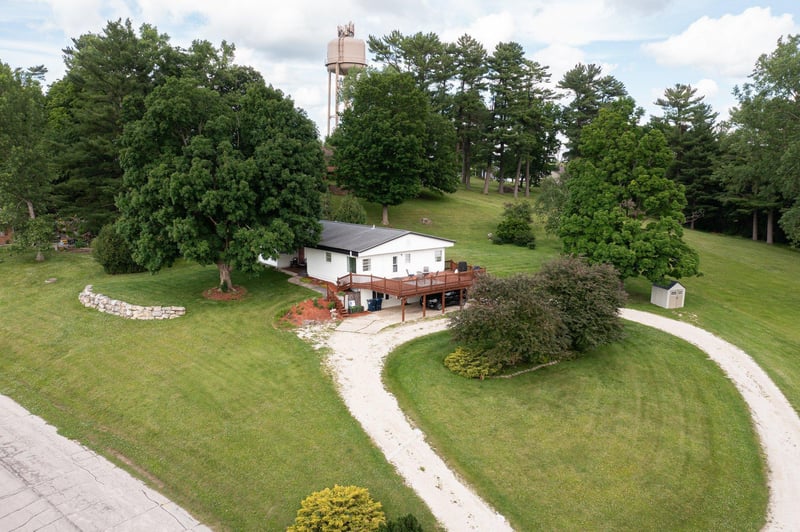 202 Ridgeview Ln S, Lanesboro, MN 55949