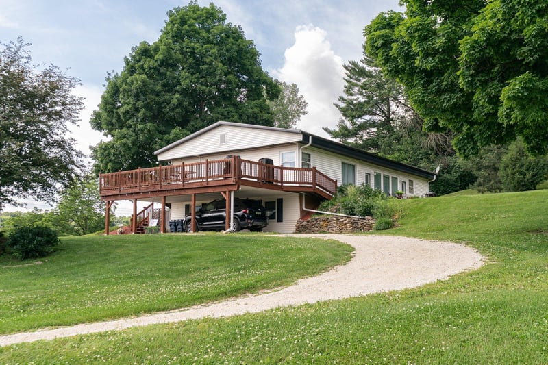202 Ridgeview Ln S, Lanesboro, MN 55949