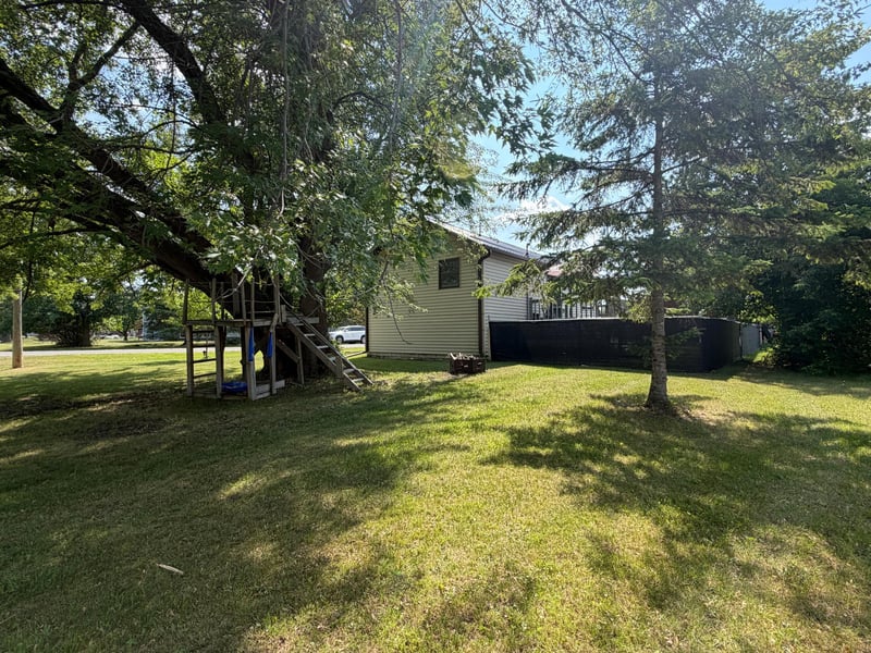 1632 4th Ave E, International Falls, MN 56649