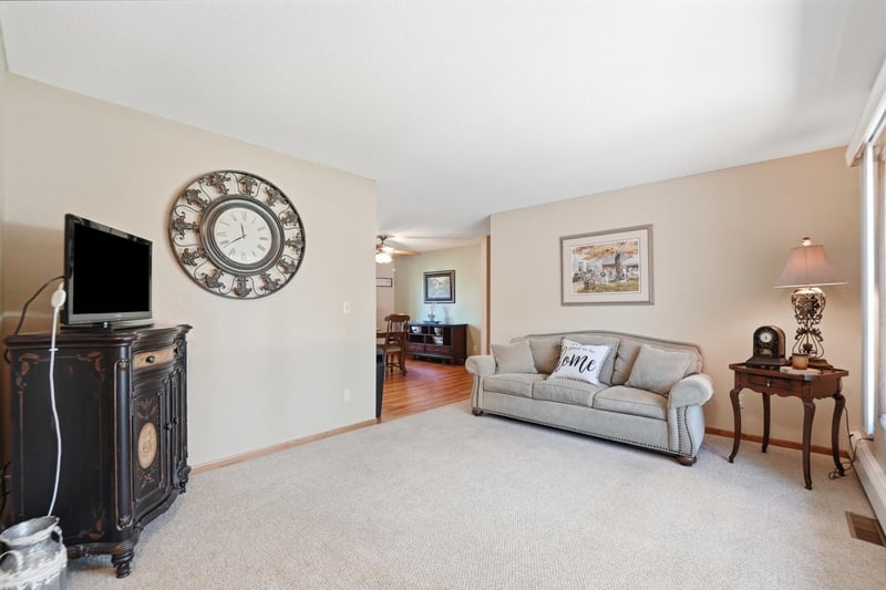 312 S Driftwood St, Royalton, MN 56373