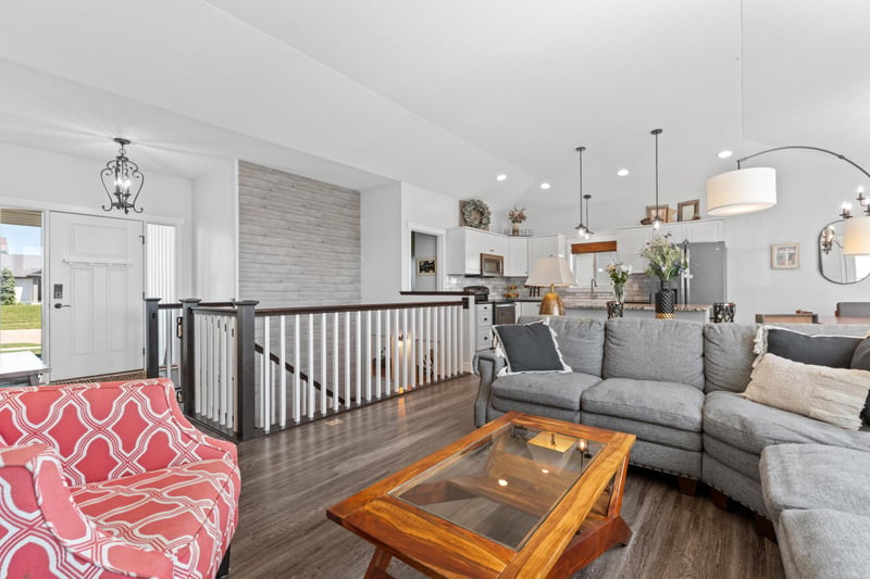 893 Towne Dr NE, Byron, MN 55920