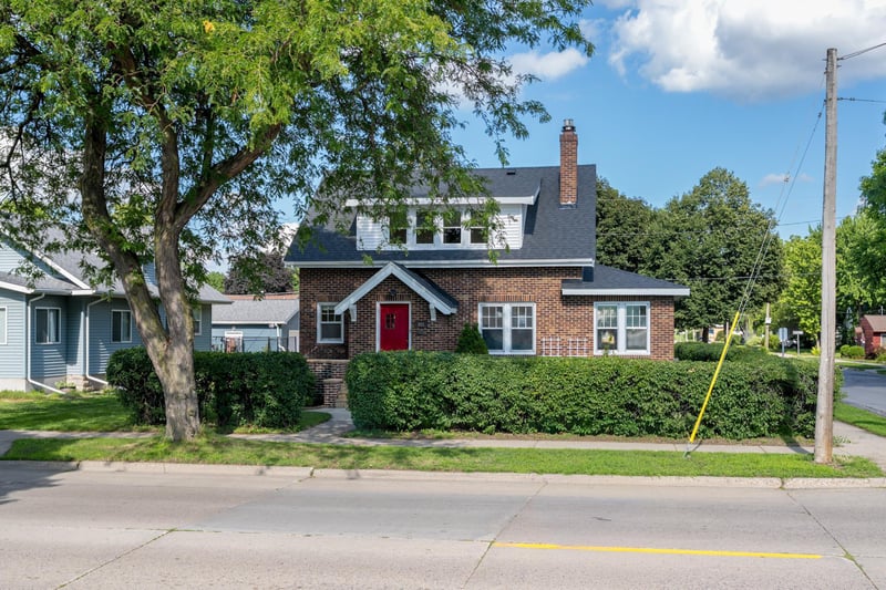 802 Range St, Mankato, MN 56003