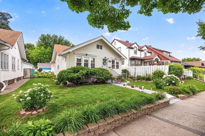 4224 Stevens Ave, Minneapolis, MN 55409