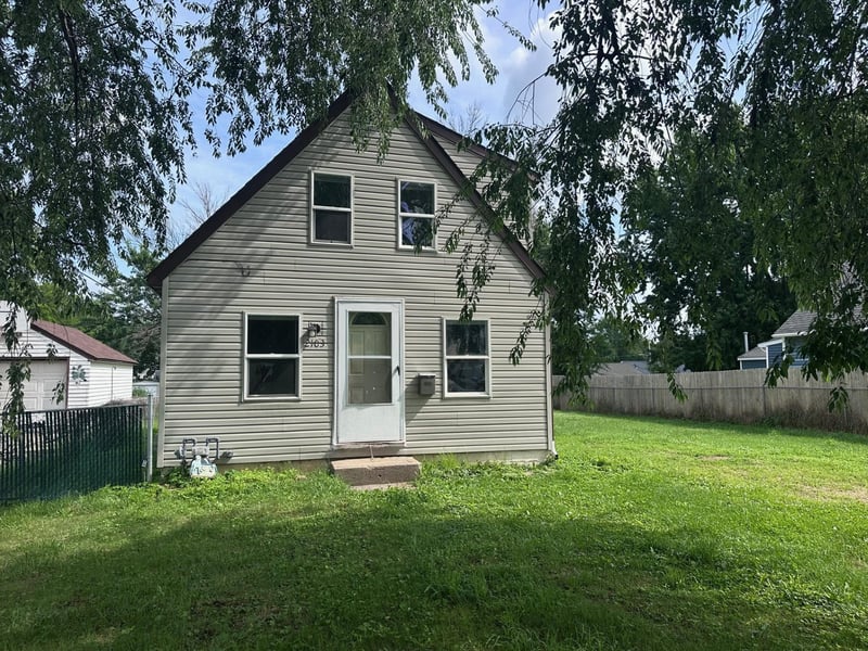 2103 3rd Ave NE, Austin, MN 55912