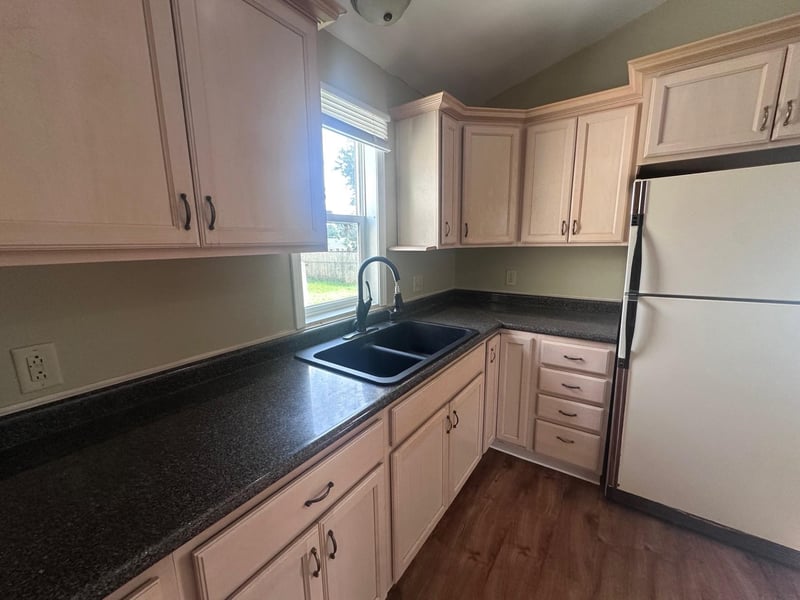 2103 3rd Ave NE, Austin, MN 55912