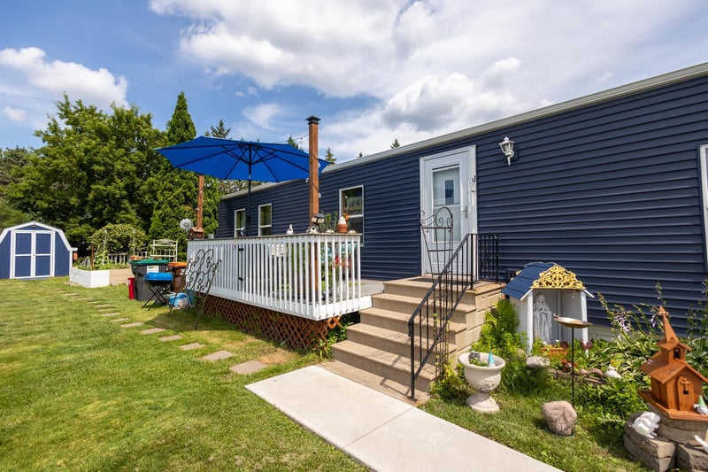 2713 Benlana Ct, Maplewood, MN 55119