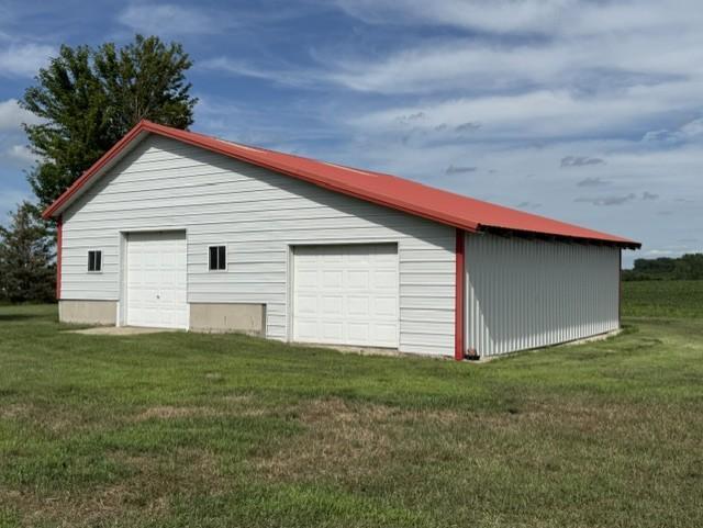 48437 County Road 28, Windom, MN 56101