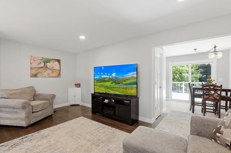340 Ranchview Ln N, Plymouth, MN 55447