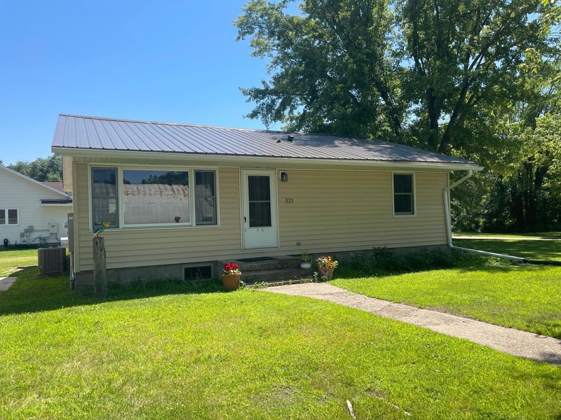 321 W Michigan St W, Lake City, MN 55041