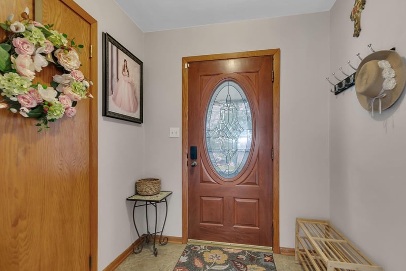 415 4th St N, Sauk Rapids, MN 56379