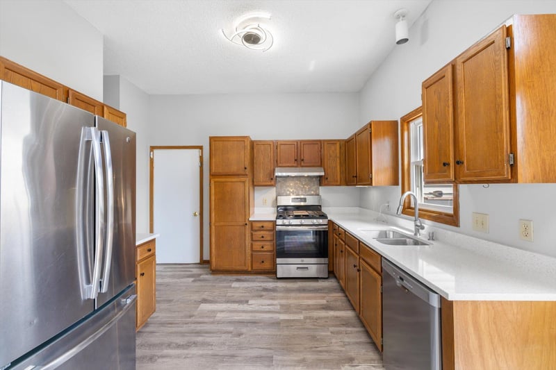12675 Durango Pl, Apple Valley, MN 55124