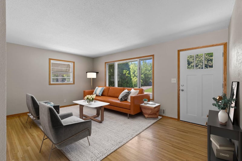 6133 Garbe Ave, Woodbury, MN 55125