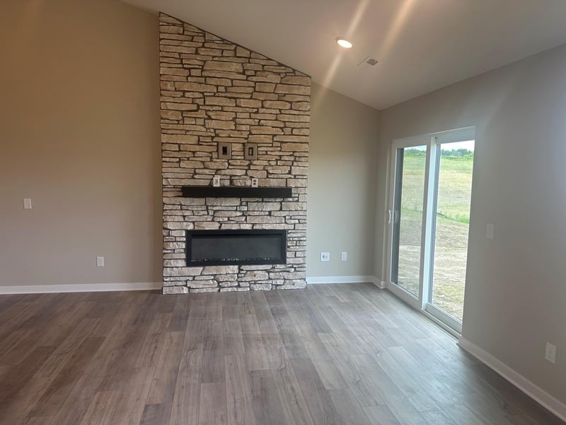 8852 63rd St S, Cottage Grove, MN 55016