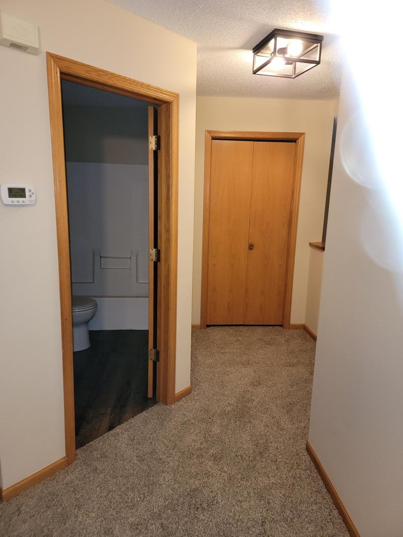 2403 Brenner Ct, Roseville, MN 55113