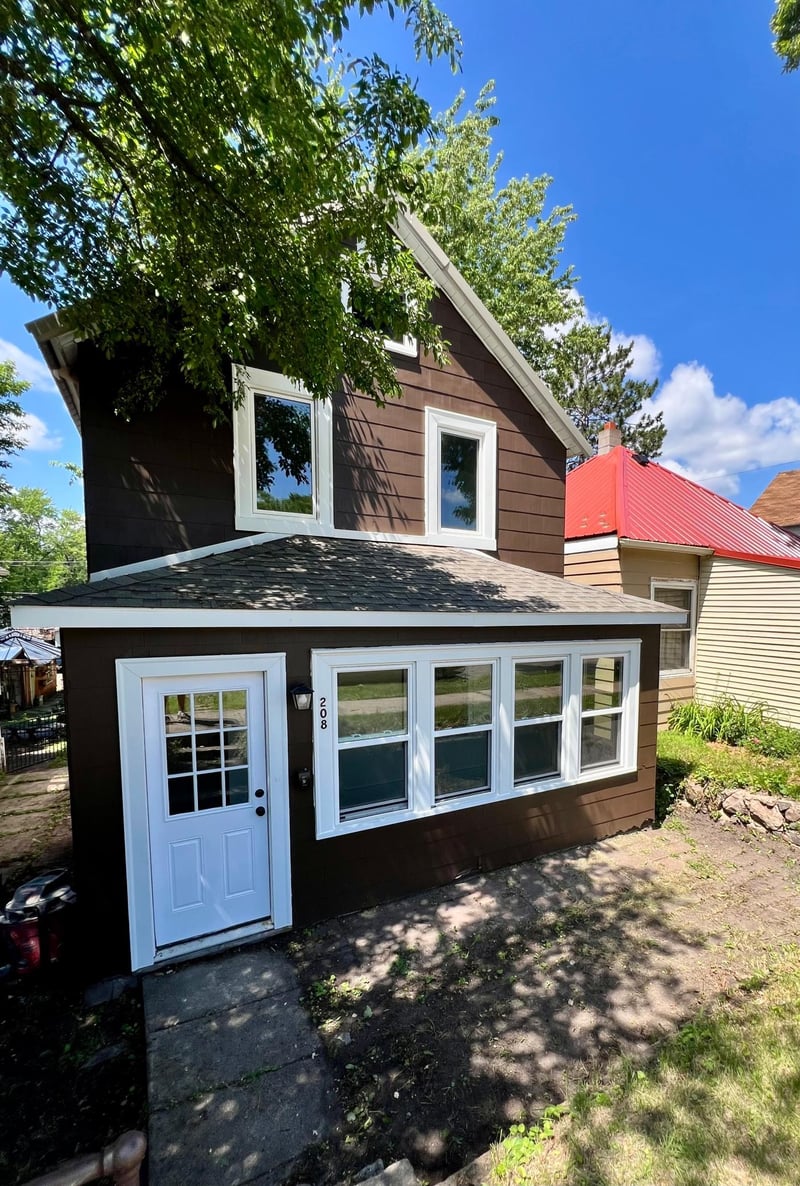 208 6th Ave, Bovey, MN 55709