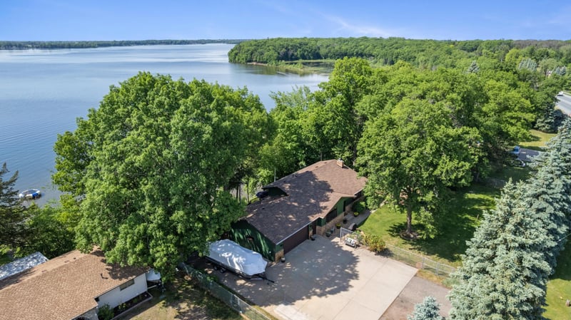26762 Lofton Ave, Chisago City, MN 55013