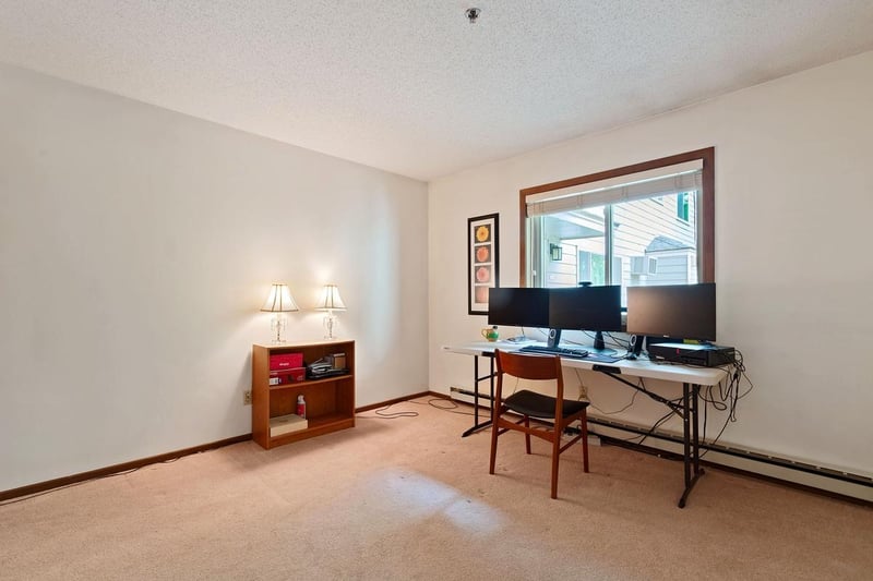 2110 Ridge Dr #13, Saint Louis Park, MN 55416