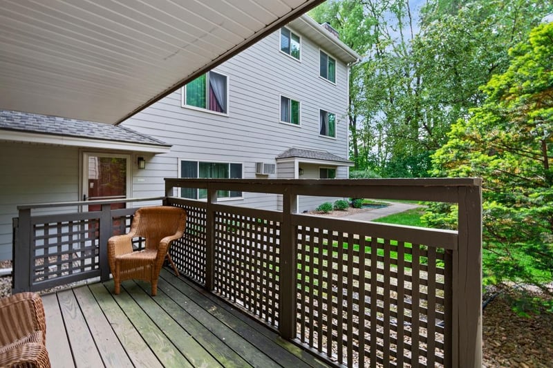 2110 Ridge Dr #13, Saint Louis Park, MN 55416