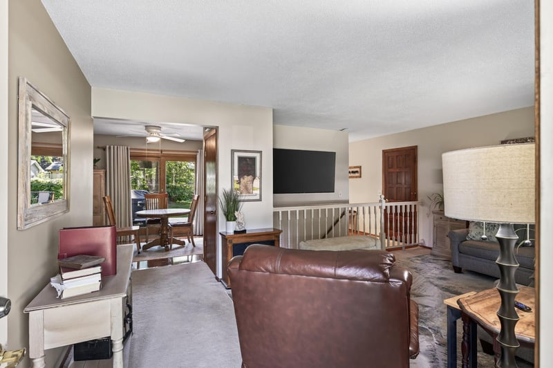 340 Sunrise Ln, Champlin, MN 55316